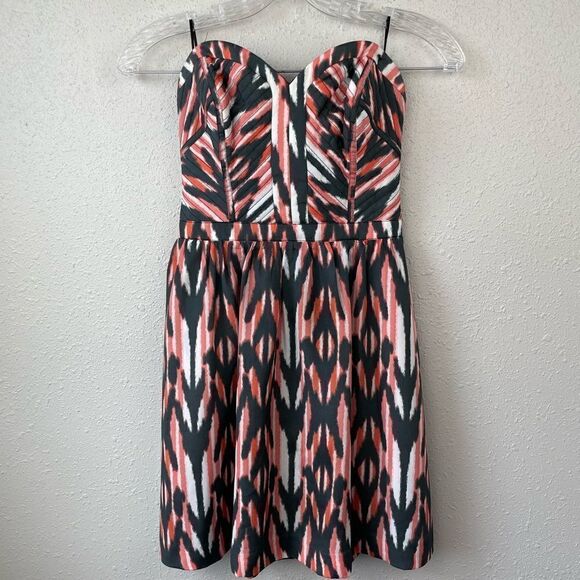 Guess Mini Dress Size 0 EUC - Picture 1 of 5
